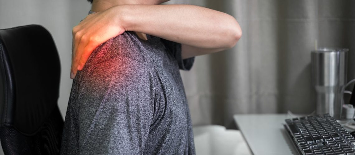 Tensions musculaires : à quoi sont-elles dues ? Comment les soulager ?